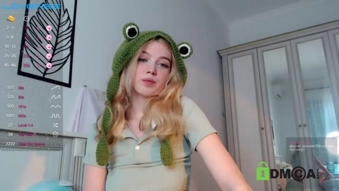small_blondee  03-01-2023